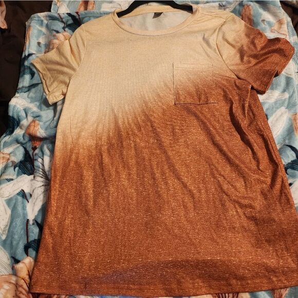 SHEIN Tops - SHEIN ORANGE OMBRE SHIRT